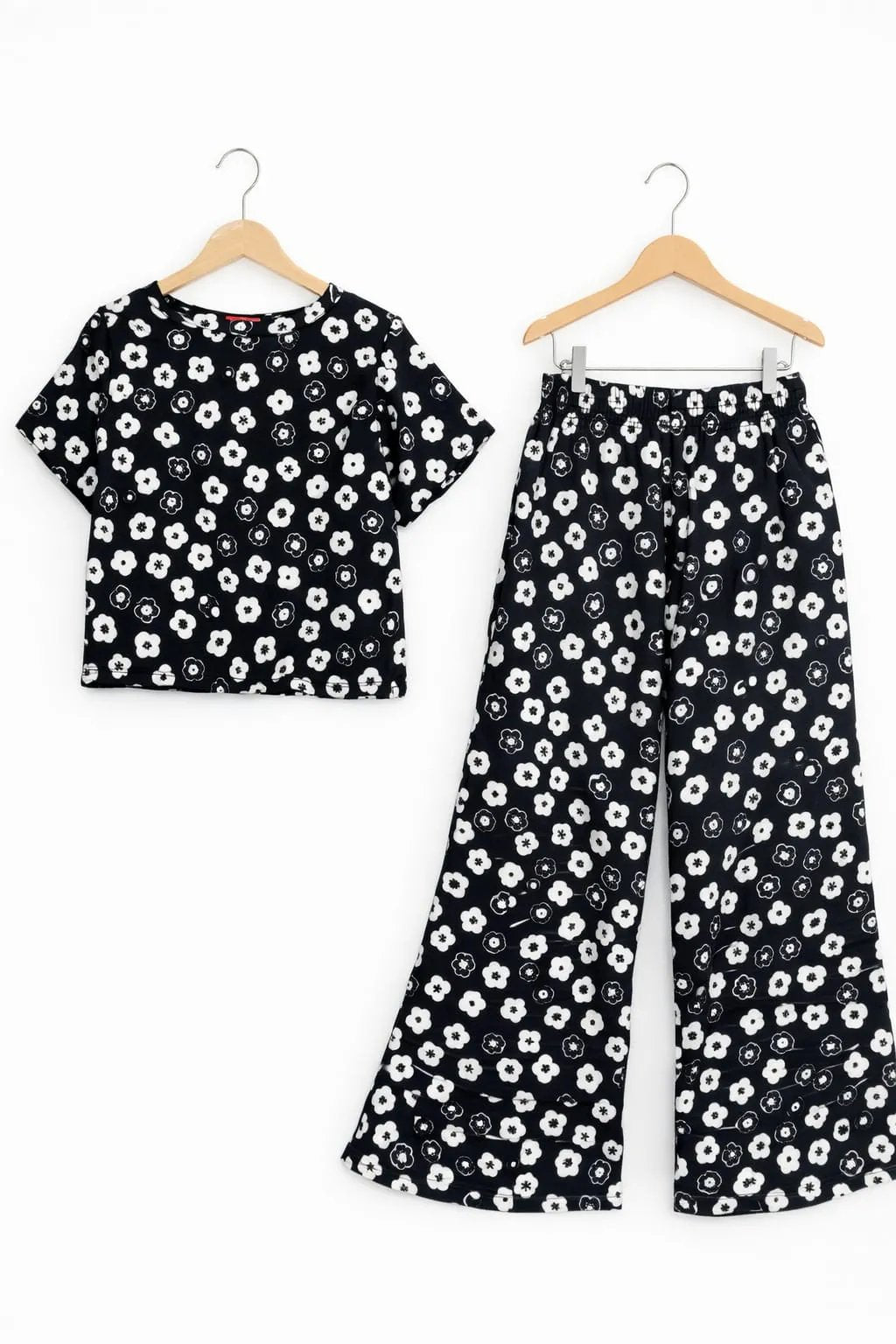 Sun Flowers Print Black Skate Fish- Girls